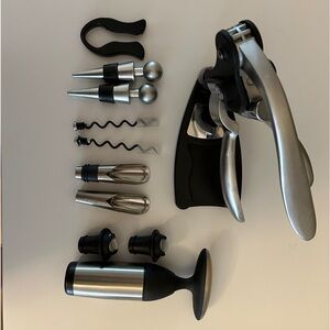 Wine lovers/drinkers! Bar gift set! Corkscrew bottle opener, sealer, pourers